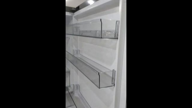 Отдельностоящий холодильник HAIER C4F744CMG смотреть онлайн