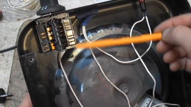 Легко ли отремонтировать электроплитку ? Ремонт плитки ЭЛНА смотреть онлайн