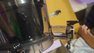 Распаковка шнековой соковыжималки BAUER.