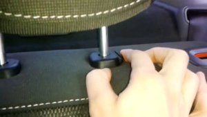 ?Ford Focus, Форд Фокус: Как поднять подголовник машине?