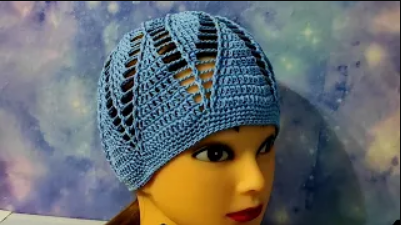 Летняя шапочка крючком. Ажурная шапочка крючком для начинающих. (720p).mp4 смотреть онлайн