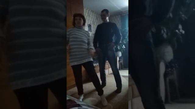 Уроки танцев/Вот как правильно надо танцевать!