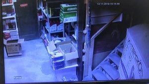 Упал с лестницы