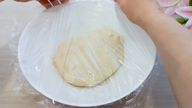 Сдобные булочки с вареной сгущенкой! Рецепт булочек с начинкой!