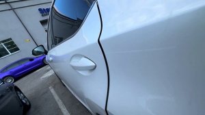 Установили бесштыревые доводчики дверей на Lexus RX 350