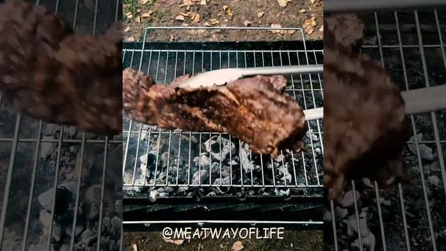 СТЕЙК ИЗ МРАМОРНОЙ ГОВЯДИНЫ НА ГРИЛЕ | ВКУСНО ПРОСТО БЫСТРО