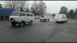 Уаз буханка против нивы шевроле, кто кого