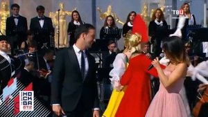 Глеб Матвейчук, Валентина Бирюкова, Елена Максимова, Эмиль Кадыров – Песня о Москве