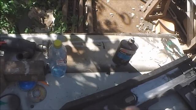 Битый Renault Logan. часть 5. Сольвент тест и покраска лонжерона . смотреть онлайн