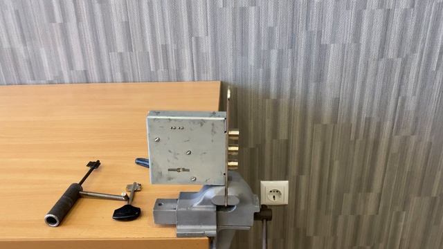 Самоимпрессия для сувальдного замка Эльбор 3+3 ЦЕНА 200$! смотреть онлайн