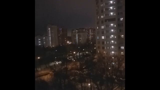 2023. НОВЫЙ ГОД. ДЕБИЛЫ СТРЕЛЯЮТ ПО ДОМАМ... смотреть онлайн