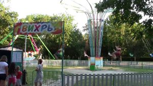 Отдых в Ейске.  Центральный пляж.  Парк Поддубного.