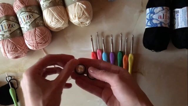 Мои покупки для вязания и шитья. Крючки, пряжа, иглы, пуговицы.