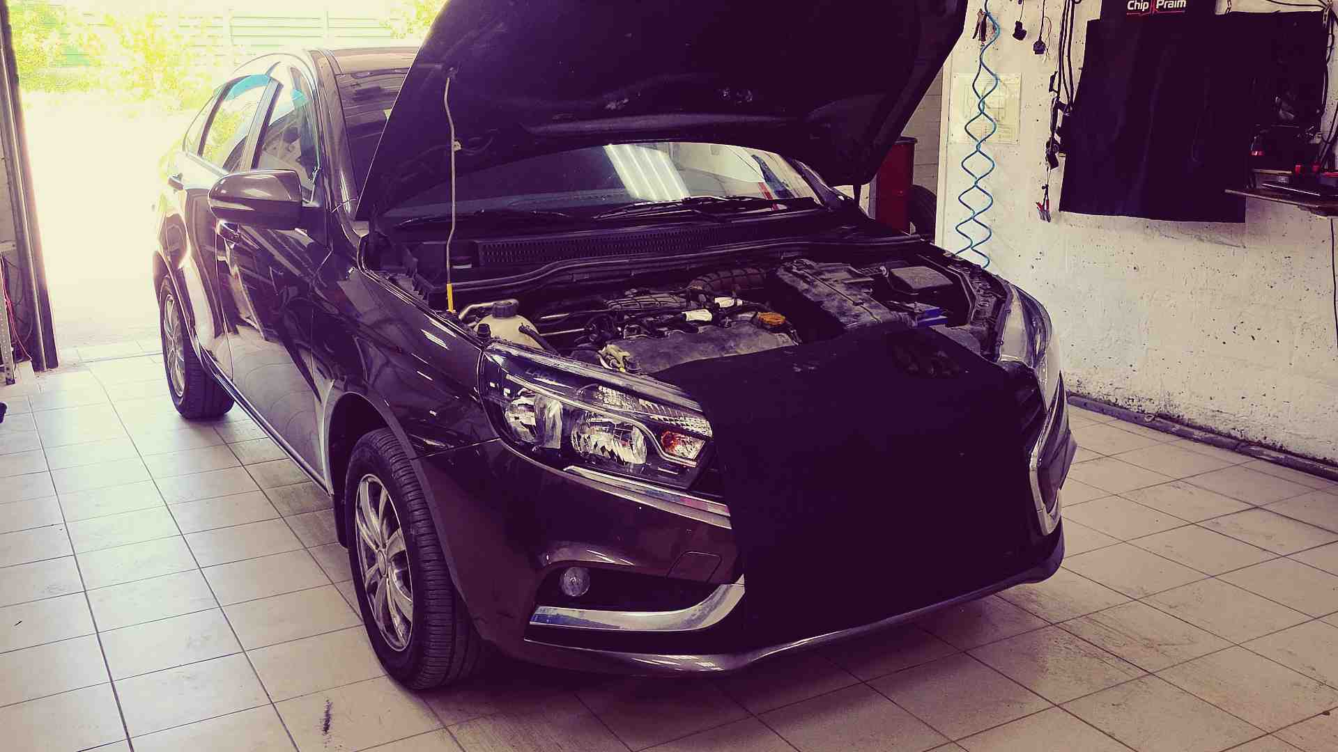 Будни. Веста - вроде едет, вроде не едет. смотреть онлайн