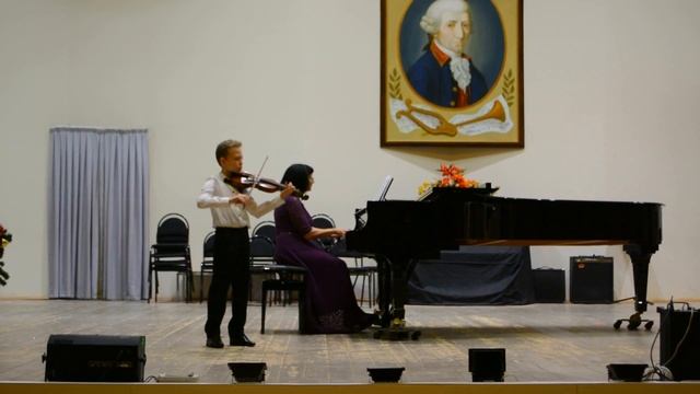 Н. Бакланова "Этюд-стаккато"- исполняет Максимов Михаил смотреть онлайн