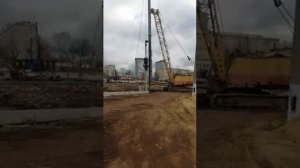 Забивка ЖБ свай в Москве ДЭК 251