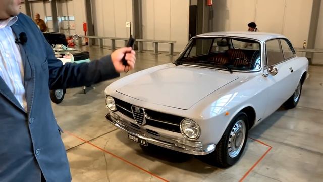 Fiera Milano Autoclassica 2021, andiamo all’asta e facciamo un giro panoramico… смотреть онлайн