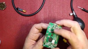 Ремонт тонометра Microlife BP A50. Ошибка Err1. Быстрое стравливание.