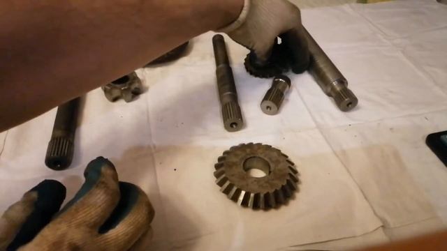 Укорачивание полуоси ВАЗ (Нарезка шлицов на Фрезерном станке 6Р80) смотреть онлайн