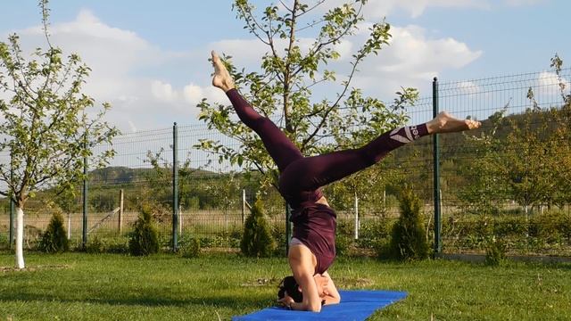 Sirsasana | Йога Лагерь Прана | Ширшасана - стойка на голове ...