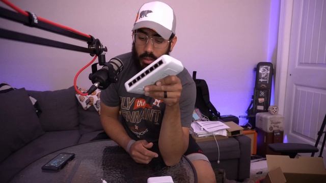 Unboxing Unifi Switch 8 Port Lite смотреть онлайн