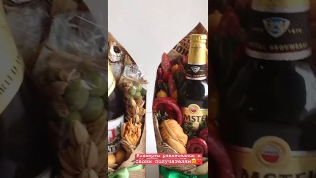 Услуги Фуд флористики - букеты под заказ. Букет с колбасками и сырами. Букет с напитками.