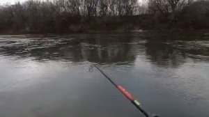 Легкий способ отцепить блесну на рыбалке из зацепа