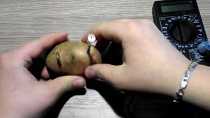 Как сделать батарейку в домашних условиях !!!!!