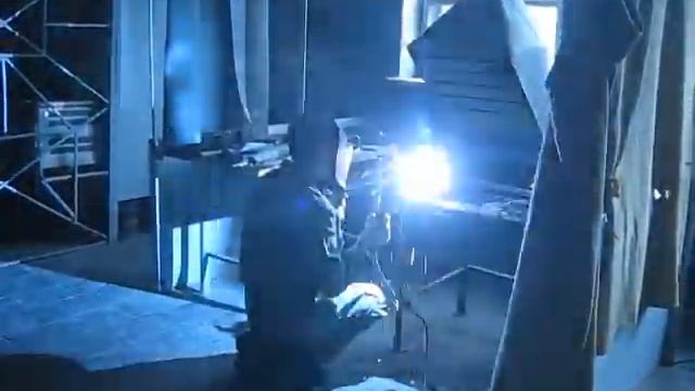 сварка вертикально.AVI смотреть онлайн