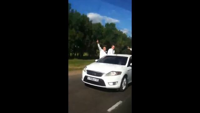 г. Орел, Выпускники Академии ФСО устраивают беспредел на дороге смотреть онлайн