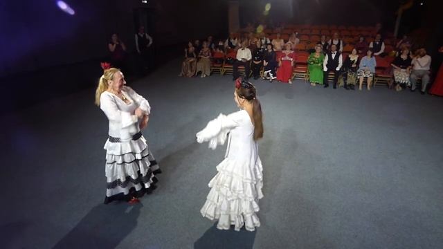 ИСПАНСКИЙ ТАНЕЦ ВЕСЕННИЙ БАЛ В ОНЕЖСКОМ смотреть онлайн