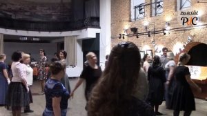 04. КД "Особняк у источника" (CD Well Hall) Вальсовый вечер клуба "Pas de Cote".