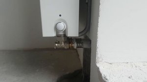 Установка батареи с нижним подключением в квартире