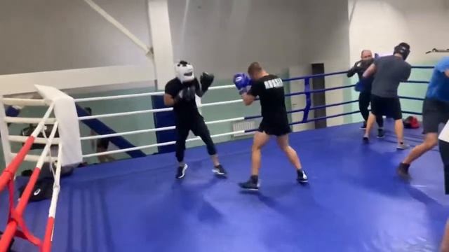 Тренировка по боксу. смотреть онлайн