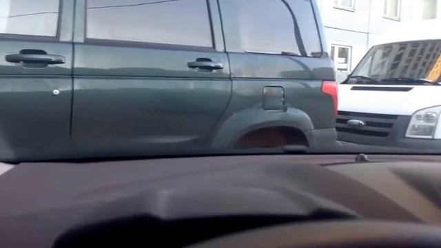 Как выехать с парковки, если тебя зажали смотреть онлайн