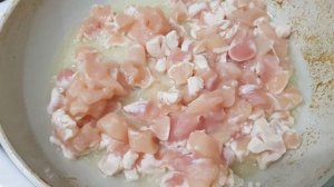 Курица с грибами и сметаной
