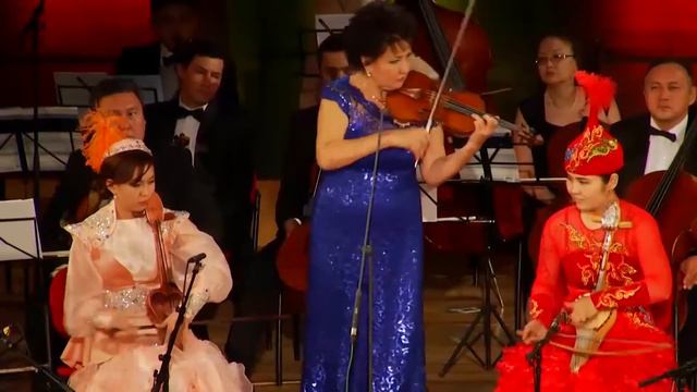 Alkuat Kazakbayev "Kobyz Saryni"- Айман Мусаходжаева, кобызшылар ансамблi. ЮНЕСКО, ПАРИЖ смотреть онлайн