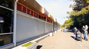 Адлер. Курортный городок. Ул. Просвещения. Дельфинарий. _Фрегат_.