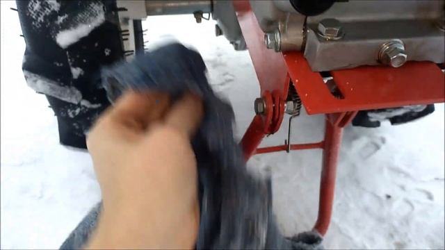 Залил автомобильное масло в мотоблок смотреть онлайн