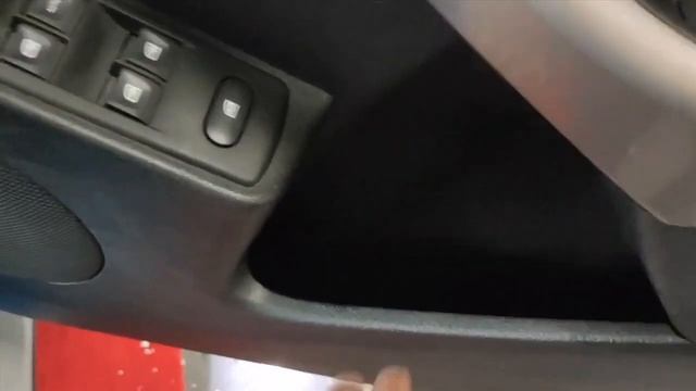 Renault Duster 1.3 L Turbo Petrol CVT| UP की सड़कों के लिए दमदार कार, कीमत 10.49 लाख रुपये से शुर смотреть онлайн