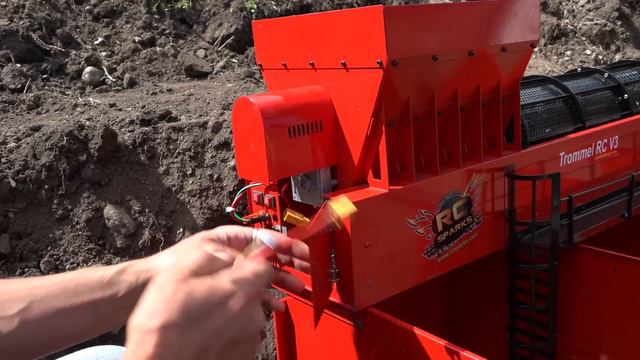 YouTube GOLD - "Little RED" : Pay Dirt Rotary Drum Screener (s1 e2) | RC ADVENTURES смотреть онлайн