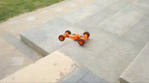 Twister Stunt Car (Limited Edition). Машинка трансформер перевертыш.