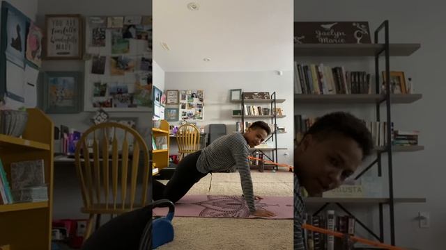 Shelly Treadmill + Kettlebell HIIT (Tuesday) смотреть онлайн