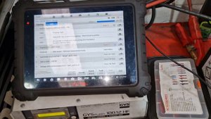 CITROEN BERLINGO SCREEN WASH PUMP DIAGNOSTIC #citroen #berlingo #autel #diagnosis