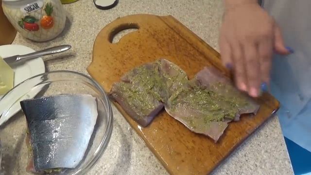 РЫБА ПРИПУЩЕННАЯ СОУС СОЛЕНАЯ КАРАМЕЛЬ. С этим несложным соусом рыба просто заиграла!
