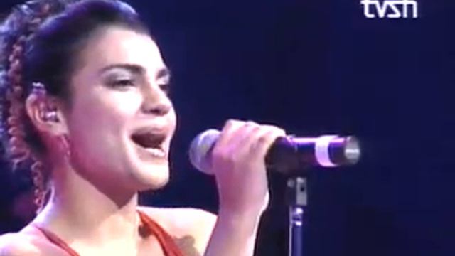 Anjeza Shahini Imazhi yt Festivali i 42 i K смотреть онлайн