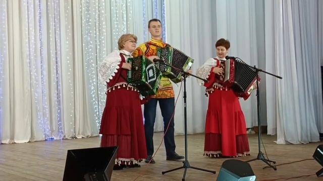 Трио педагогов "Кадриль" смотреть онлайн