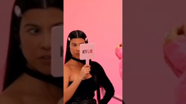 Kylie Jenner asks Kourtney how she felt after the insult #kardashian #keepingupwiththekardashians