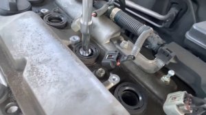 How to do spark plugs in a 2012 Toyota Camry LE