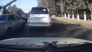 Хам на дороге. Алматы 28.08.2014г.